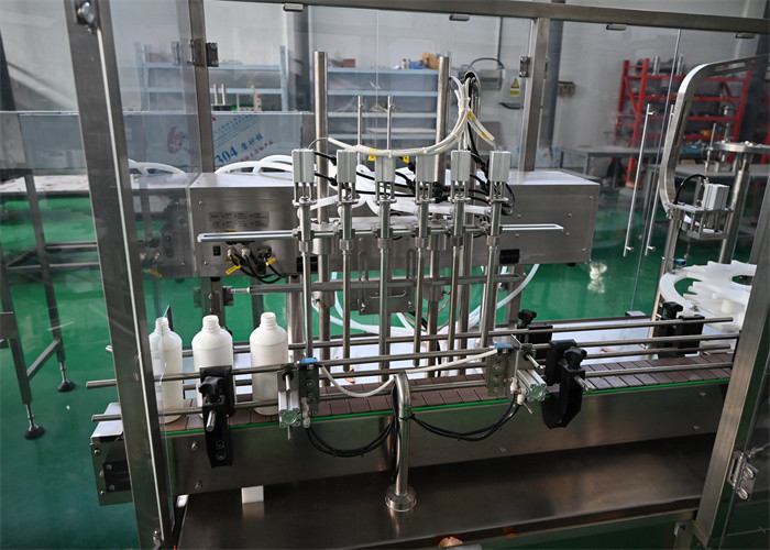 Pharma Liquid Filling Machine For 30-500ml Volume Disinfect Plastic Or Glass Vials Bottles With GMP