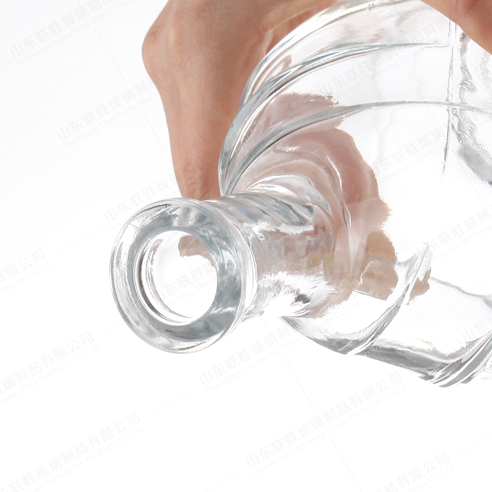 Glass Bottles Wholesaler The Perfect Base Material for Luxury Juice and Wine