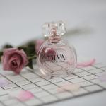 Luxury Carved Glass Bottles Home Fragrance Spray With Customized Color