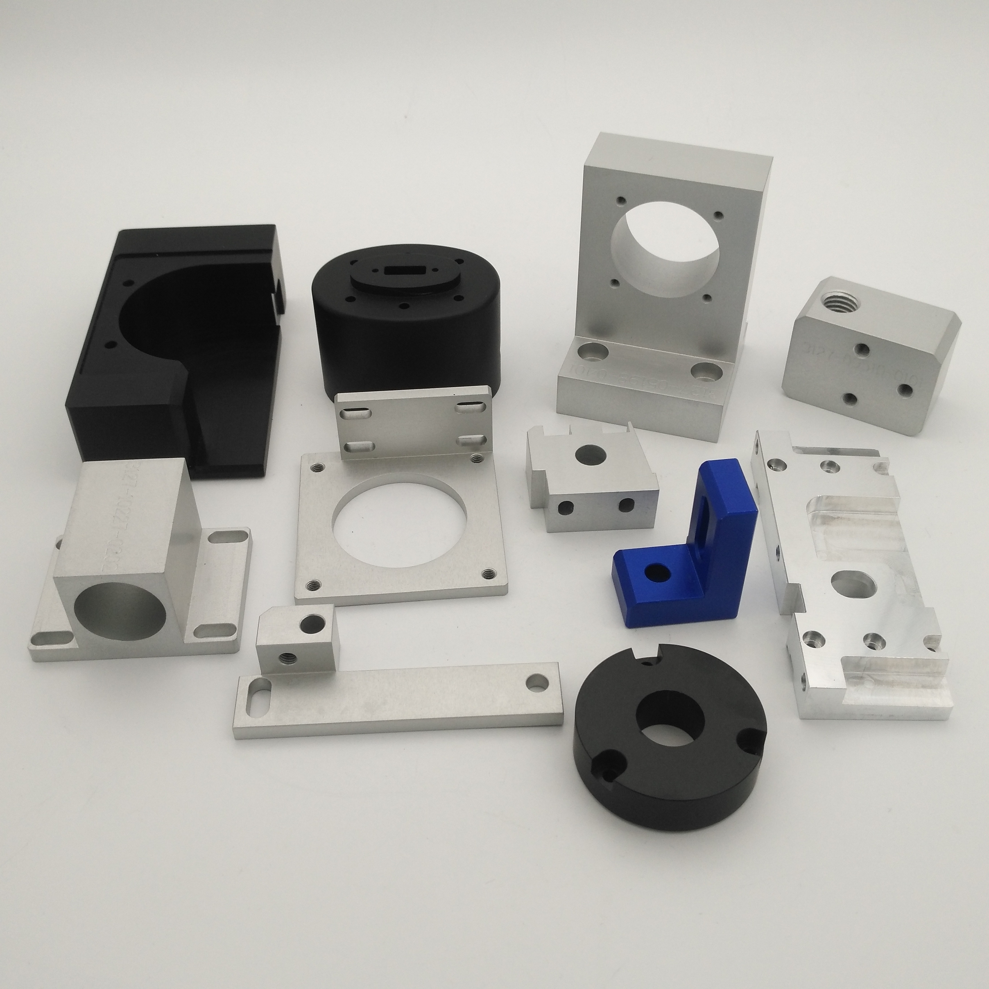 Custom cnc aluminum alloy parts machining black anodize cnc machining spare parts