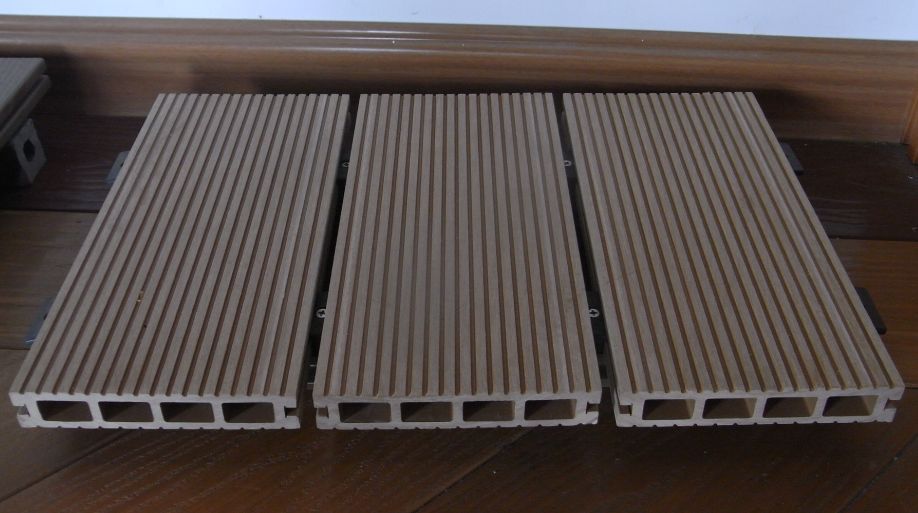 Made Durable PVC Composite Decking for Outdoor Garden or Balcony Decoration
