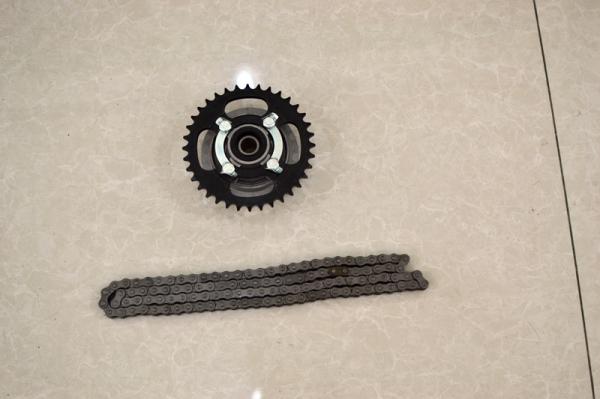 428H High Performance Motorcycle Chain , Strong Structure Motorcycle Sprocket