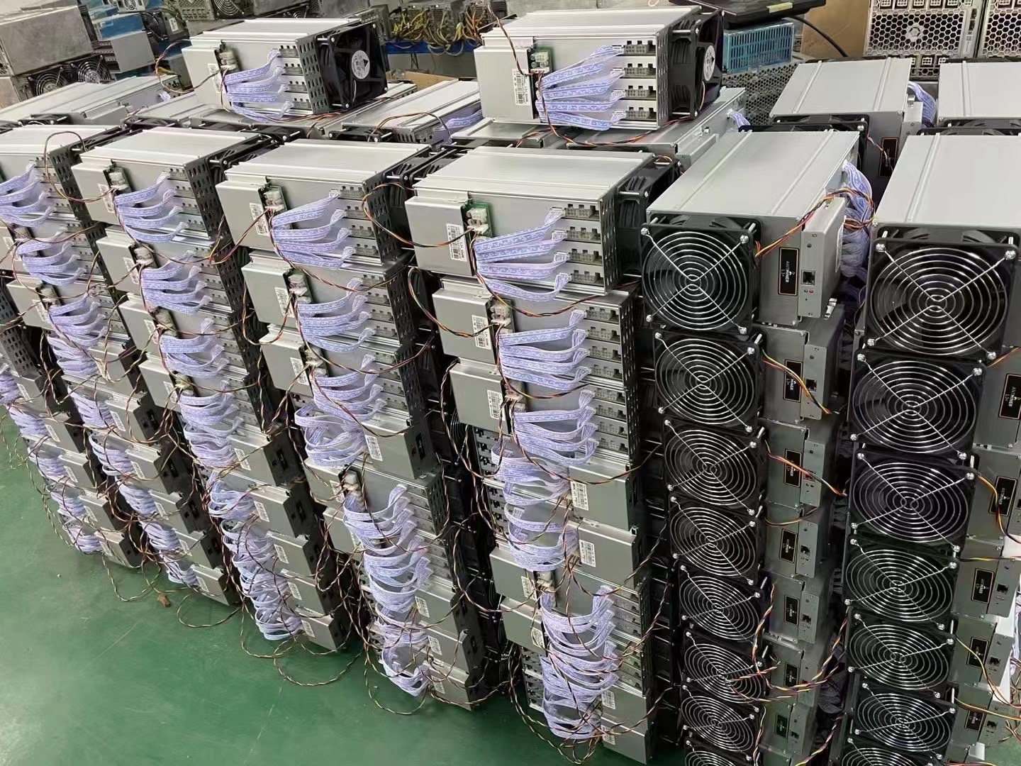 Bitmain Antminer ETH/ETC Miner E9 2400M 1920W 2.4GH