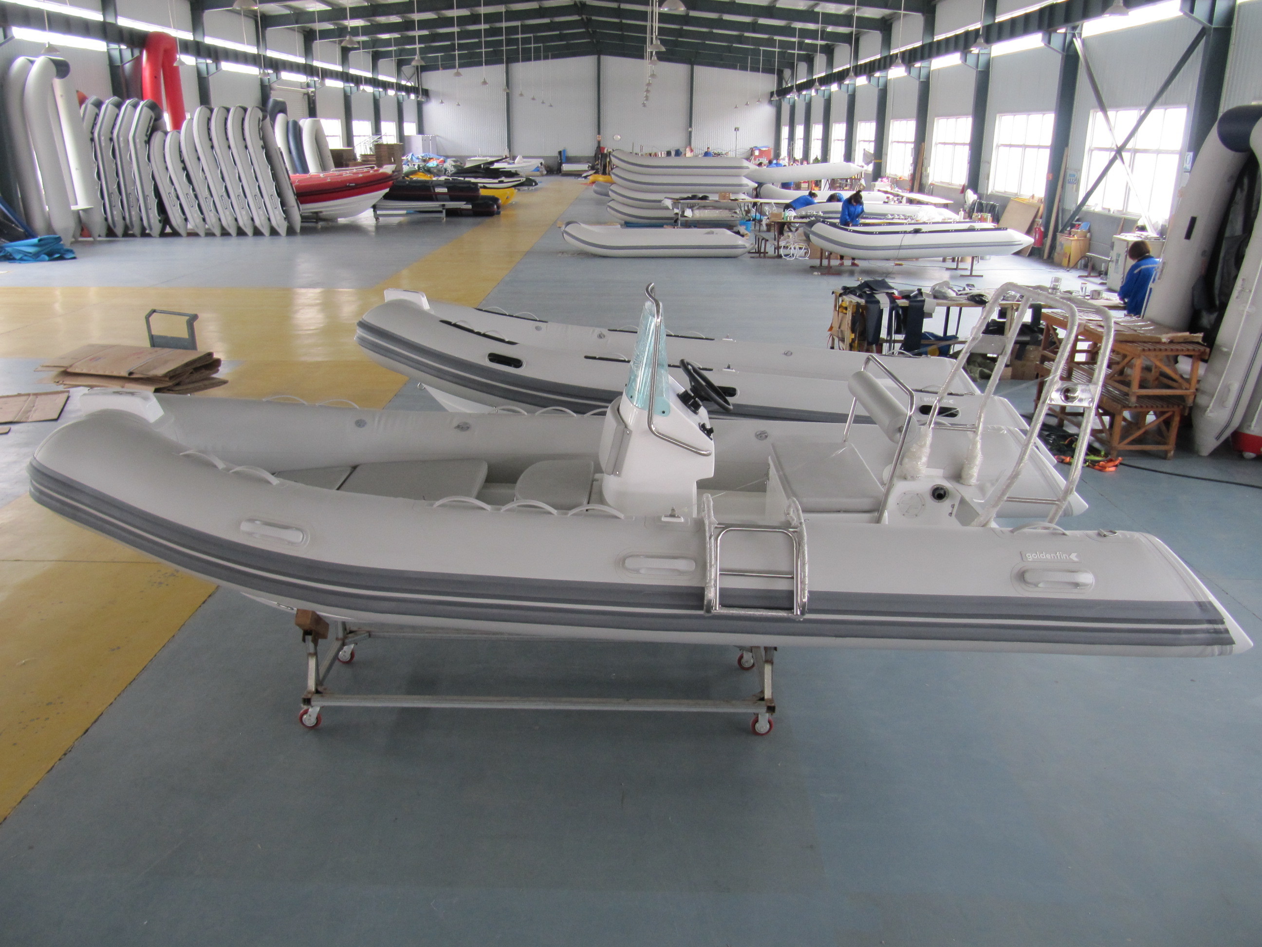 2022 inflatable rigid hull boats 430cm length with console ,seat, fuel tank rib430A