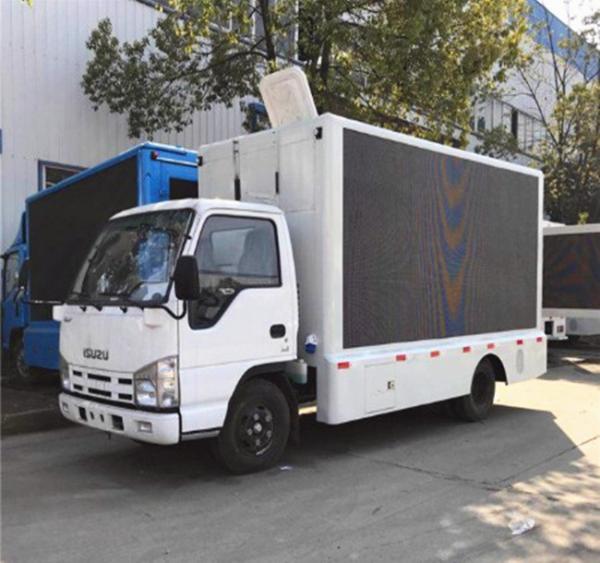 Outdoor Video Advertising Mobile Billboard Truck 3840*1728mm P4 With Hydraulic
