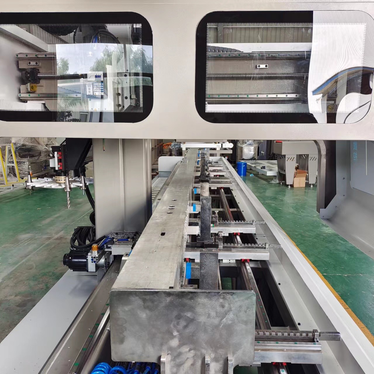 Aluminium Profile CNC Machining Centre With 4 Controlled Axis