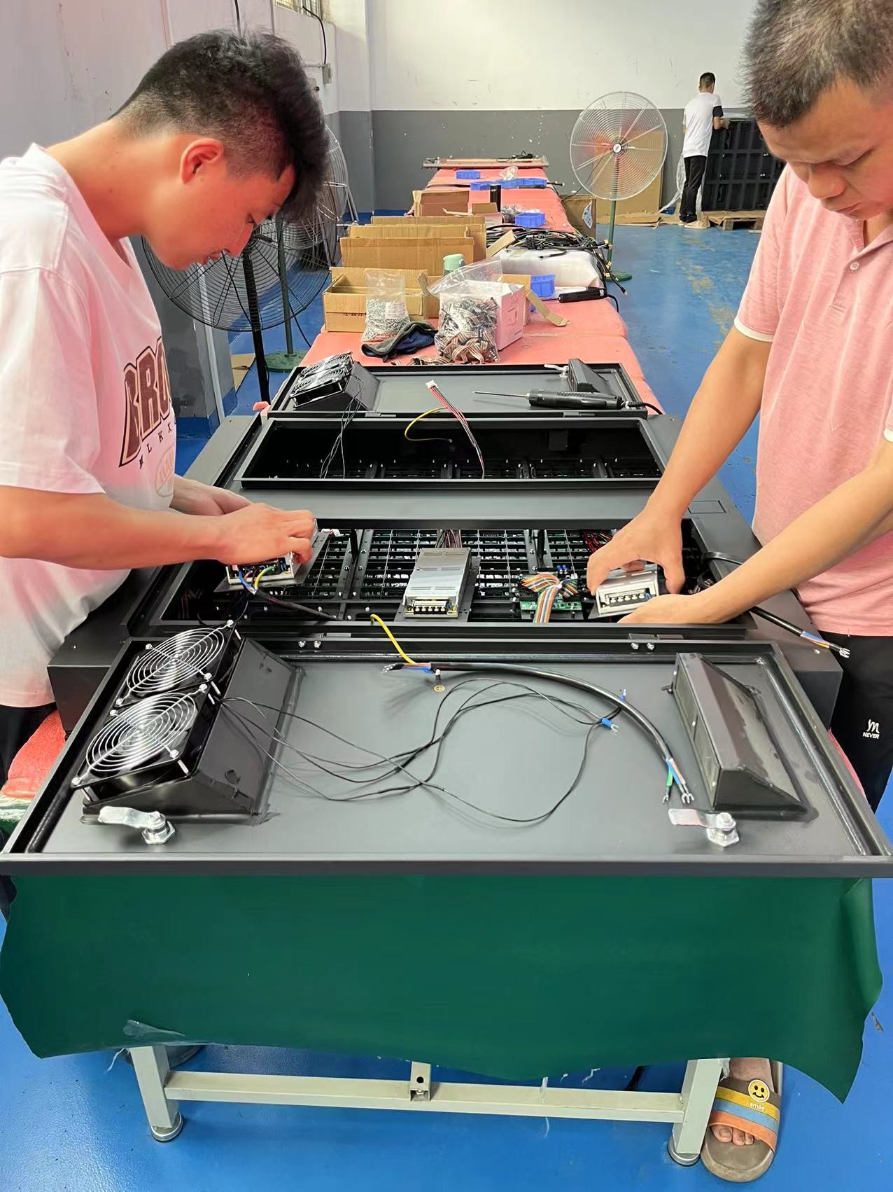 Module Size 200 X 200mm High Brightness White Balance Outdoor Fixed LED Display