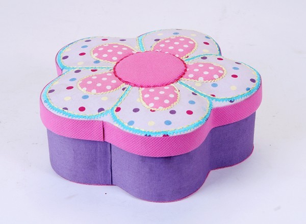 Party Festival Decoration Gift Packaging Box Flower Shaped Candy Box With Clear Window