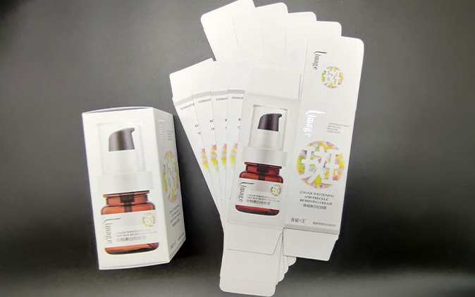 Industrial Cosmetic White Card Paper Box for Skincare Products Customized Design