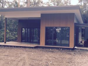Quality Luxury Prefabricated House Light Steel Villas House Granny Flat Fast Install Wooden Bungalow wholesale
