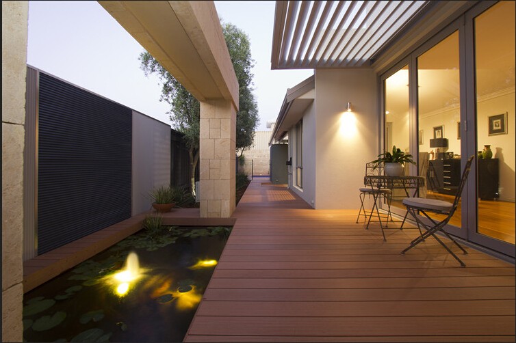 Anti Pressure Hollow Composite Deck Board Outdoor Backyard Waterproof Interlocking