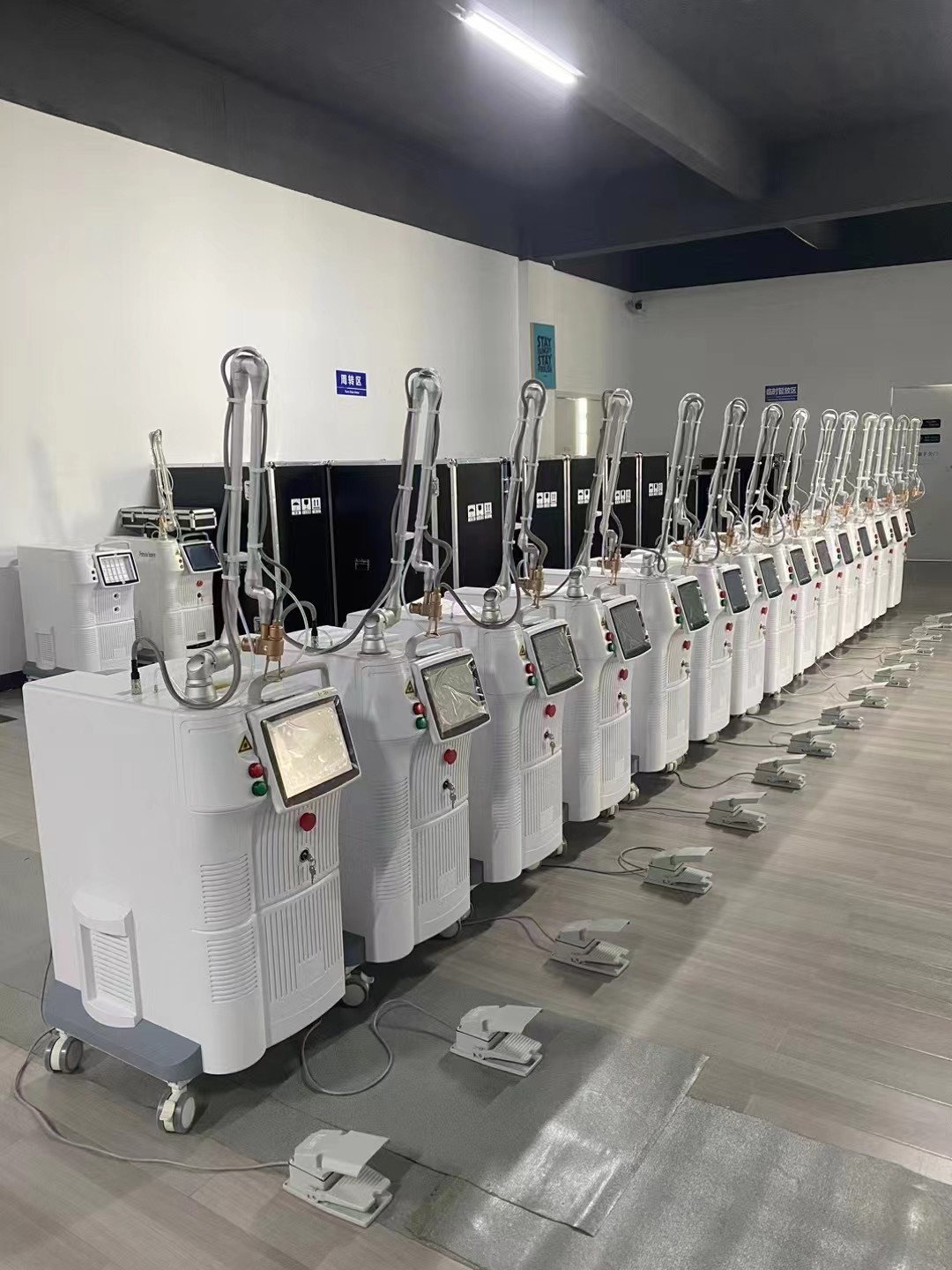 Continuous Working 40W CO2 Laser Machine 7 Joints Arm Light Guiding System