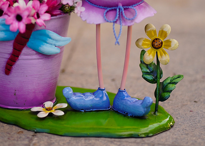 Metal Cartoon Character Garden Decoration Simple Flowerpot Decoration