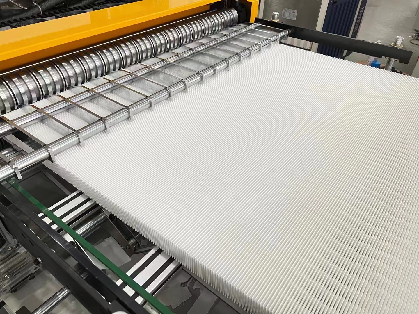 Customized Car Air Filter Making Machine 15KW Mini Pleat Rotary Machine 380V