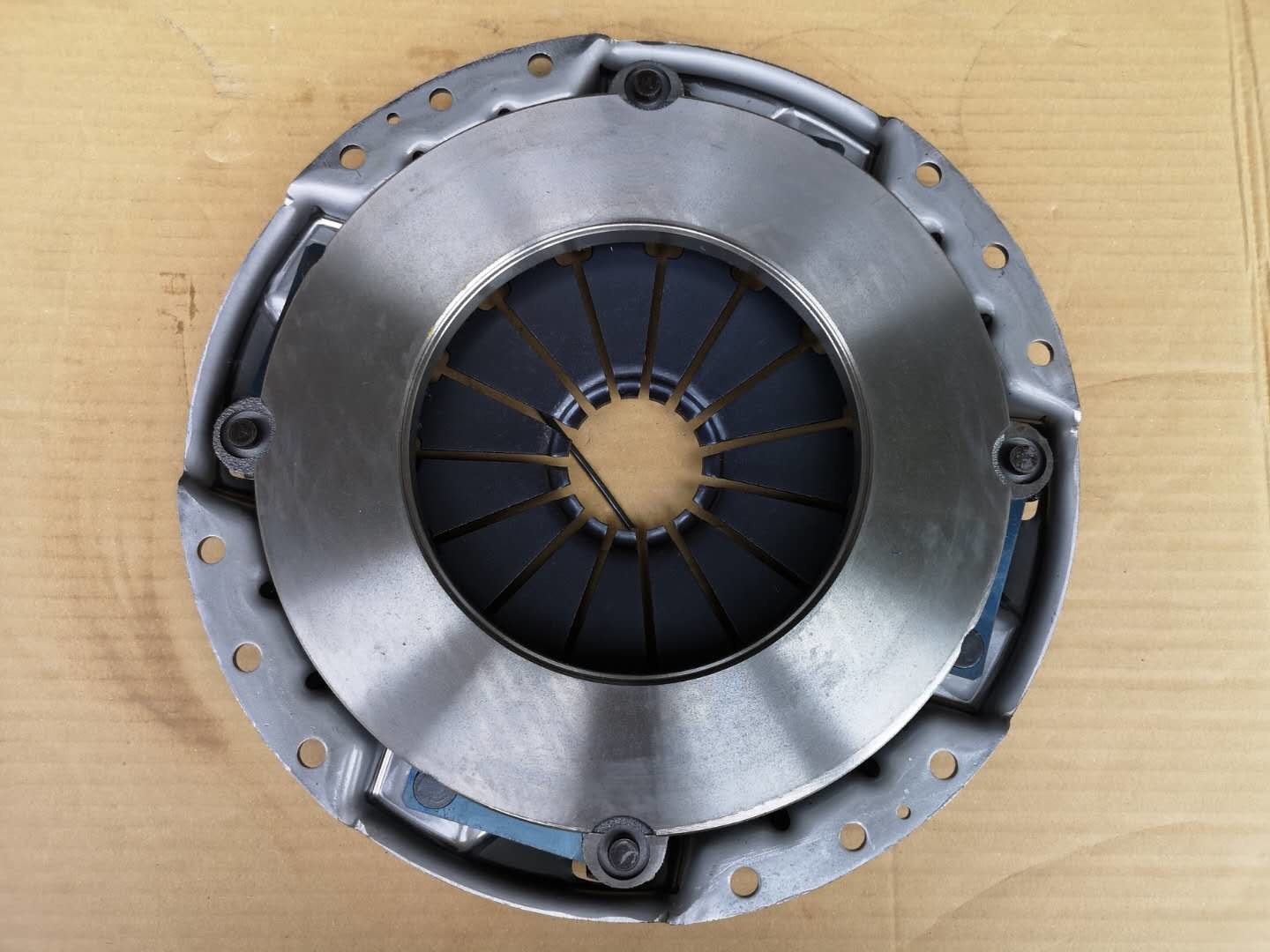 8973518330 8973107960 ISUZU Clutch Plate 300mm Clutch Cover Pull Type Diaphragm Spring