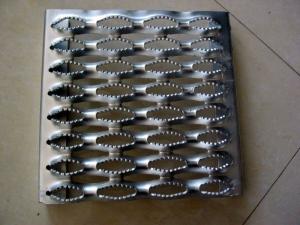 China Max 6000mm Grip Strut Safety Grating For Stair Treads Ramps And Decks on sale