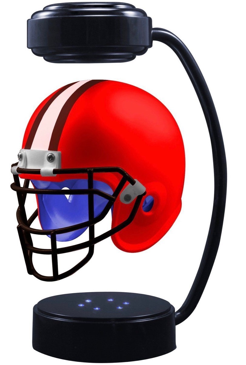 PA-0941 new magnetic levitation hover helmet ,floating sport helmet display rack