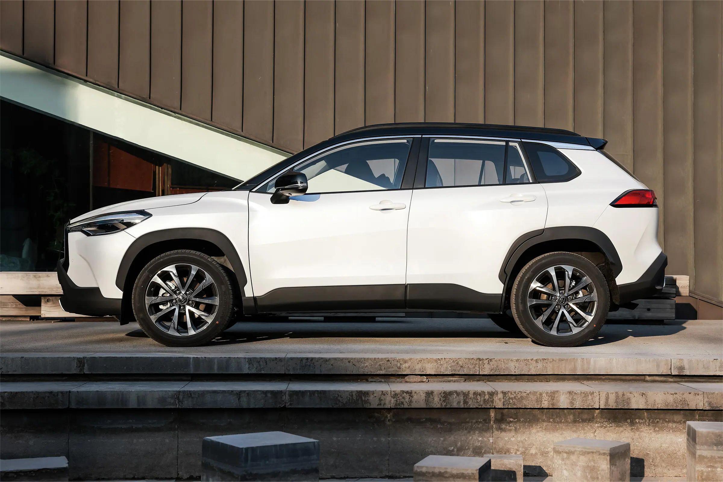 2024 To-yota Corolla Cross 2.0L Gasoline Hybrid Sports Car Best SUV with Front Suspension Macpherson and Automatic Gear Box