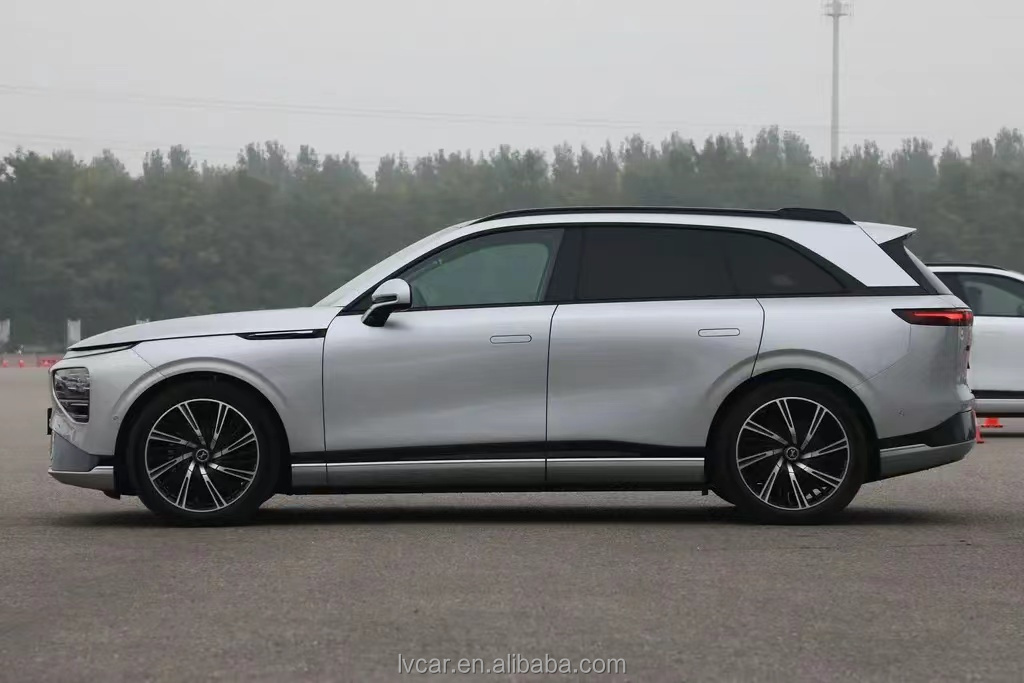 Xpeng G9 2023 3-Cylinder Electric SUV with Fast Charging and Torsion Beam Suspension