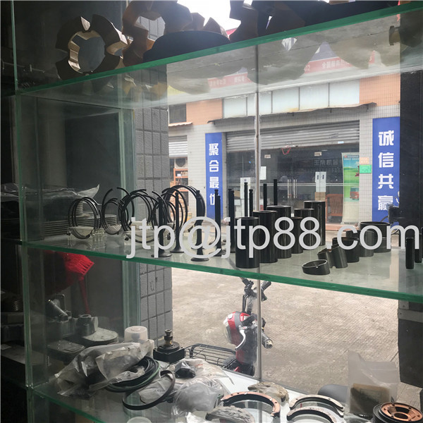 Hyundai Diesel Engine Parts FZJ100 Full Set Gasket 04111-66054 Nuetral Packaging