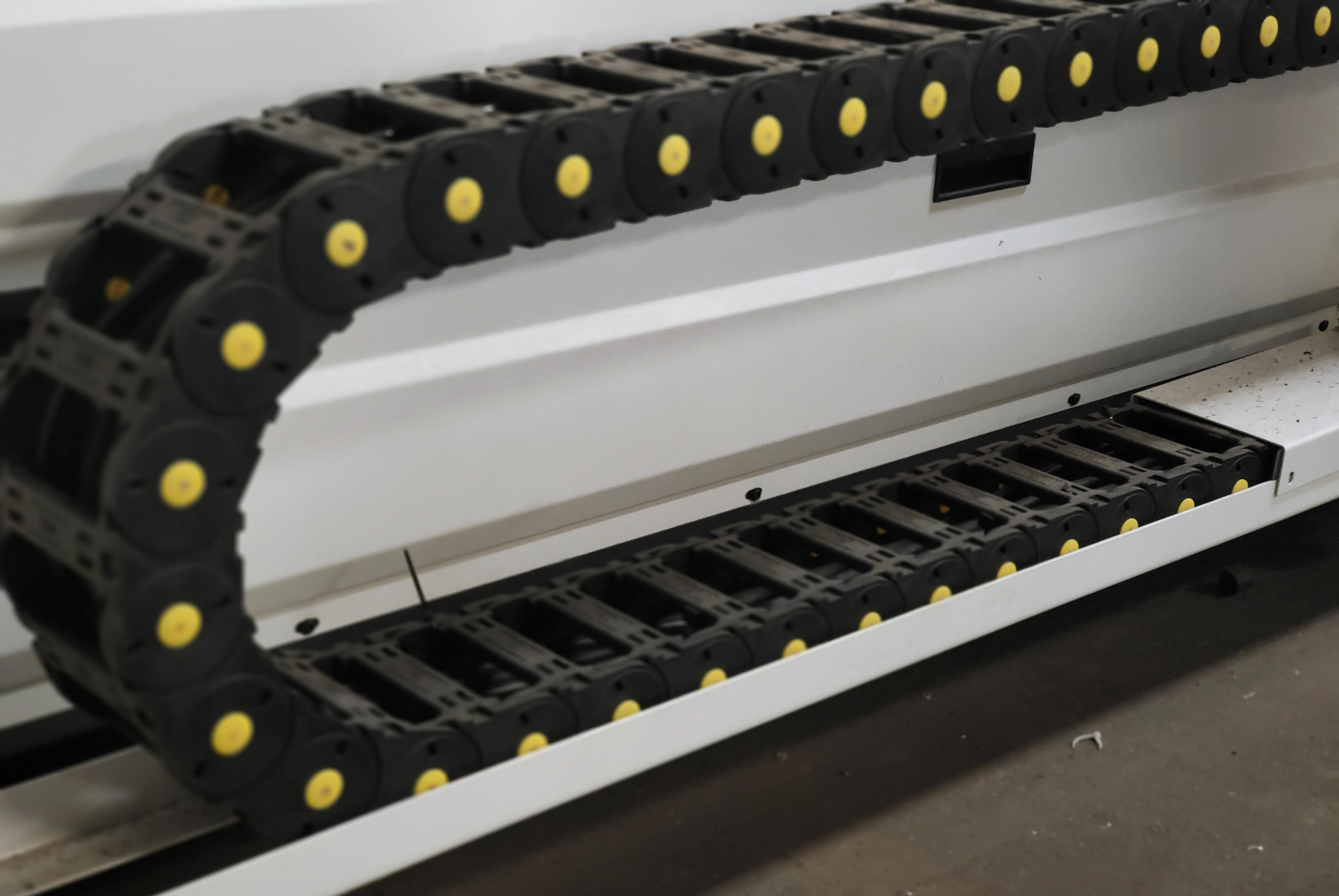 7.5kw CNC Woodworking Engraving Machine For Furniture Industry