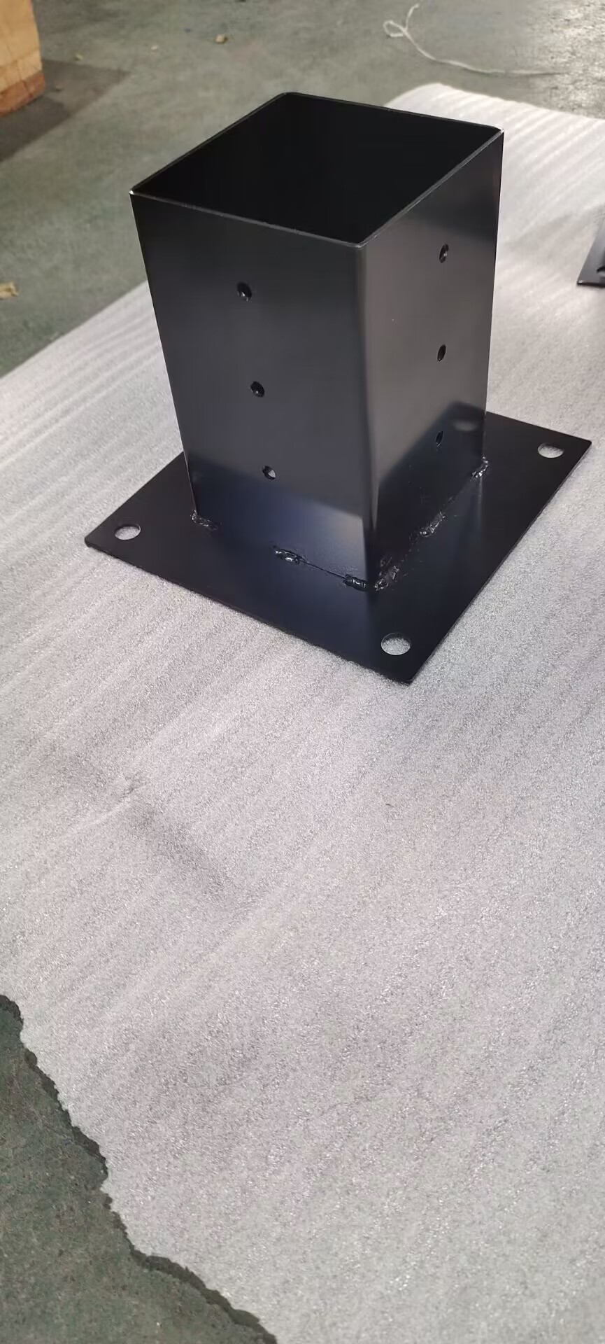 Electrophoretic Coating 3/4/5 Arm Pergola Corner Bracket for 4x4 Wood Posts