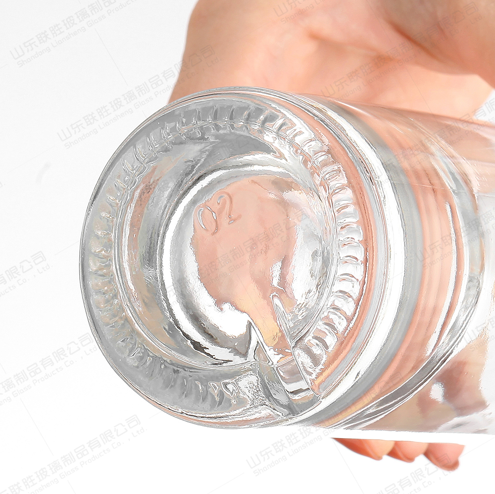 Base Material Glass Empty Liquor Spirits Glass Whiskey Bottles 500ml Wine Glass Bottle