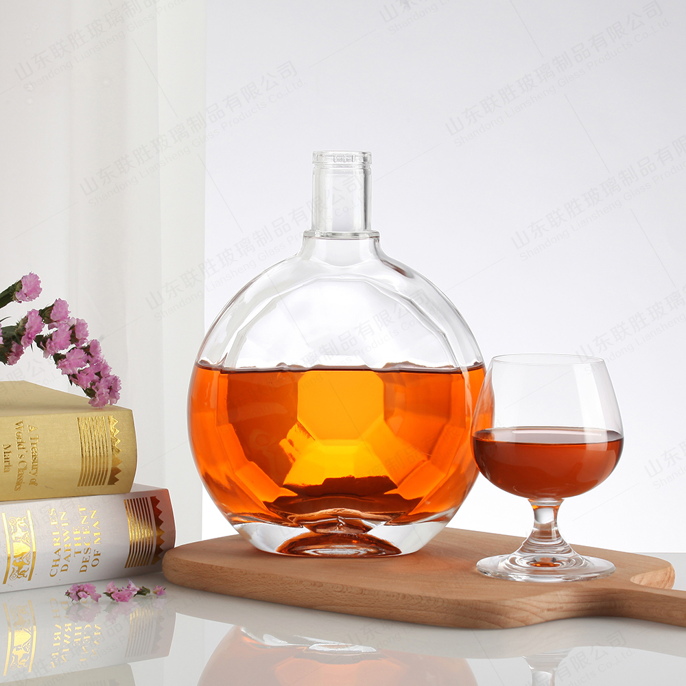 Tequila Glass Decanter Customized Design 200ml 500ml 750ml 1L Frosted and Transparent with Gold Collar