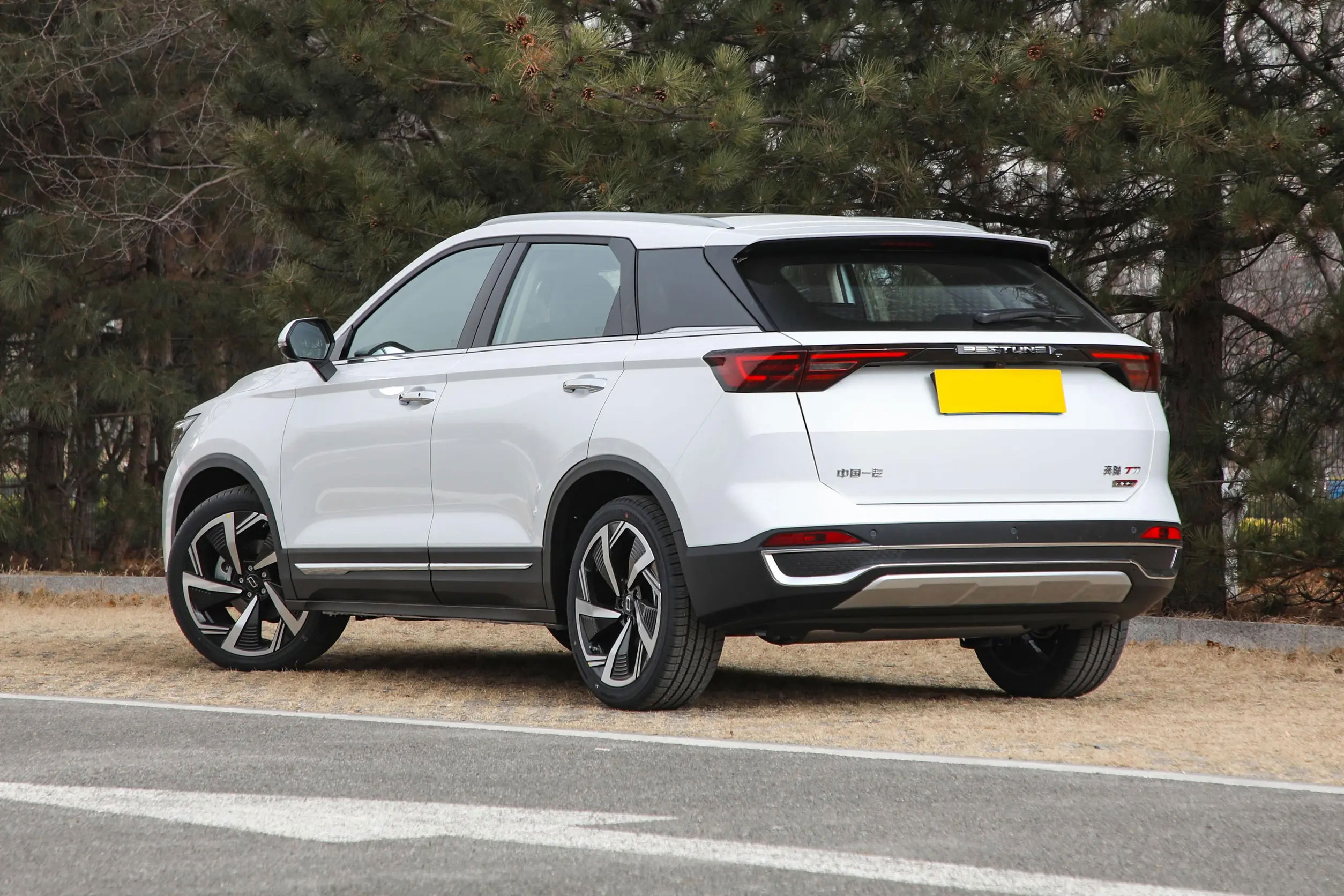 2024 Bestune T77 Sport SUV Car 5-Seater Compact Fuel Vehicle Left Automatic Gearbox Gasoline Engine Mileage 1-25000 Miles