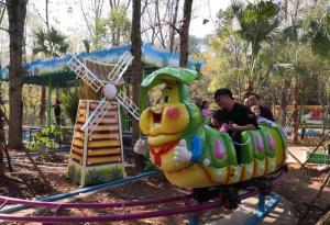 Quality 12 Players Kids Amusement Ride Cartoon Worm Roller Coaster Ride wholesale