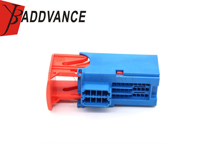 98495002X 35 Pin Blue Female Cable Harness Connector Adapter For Japanese Car