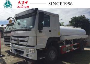 Quality HOWO Oil Tank Truck 6 Wheeler With Pump Oil Gun, 4000 To 12000 Liters Capacity wholesale