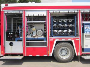 Quality ISUZU Diesel Emergency Fire Truck , Rescue Fire Safety Vehicle 4x2 wholesale
