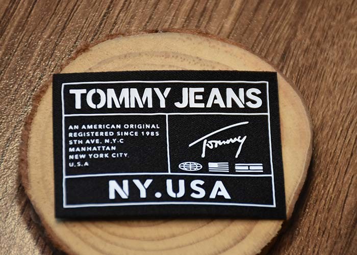 Printing Custom Silicone Logos Woven Fabric Labels For Garments