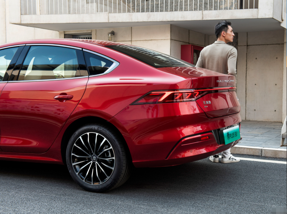 600 KM Range BYD Qin Plus EV Electric Car 2023 Flagship Model for Energy Vehicles