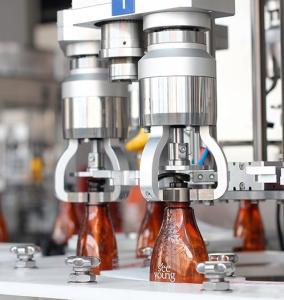 China Glass / Plastic Bottle Screw Capper Machine on sale