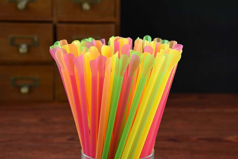 disposable plastic Spoon Straws for slush syrup for Milkshake Straw plastic straws