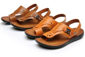 Quality Brown Casual Mens Leather Sandals / Mens Summer Beach Sandals With Buckle Strap wholesale