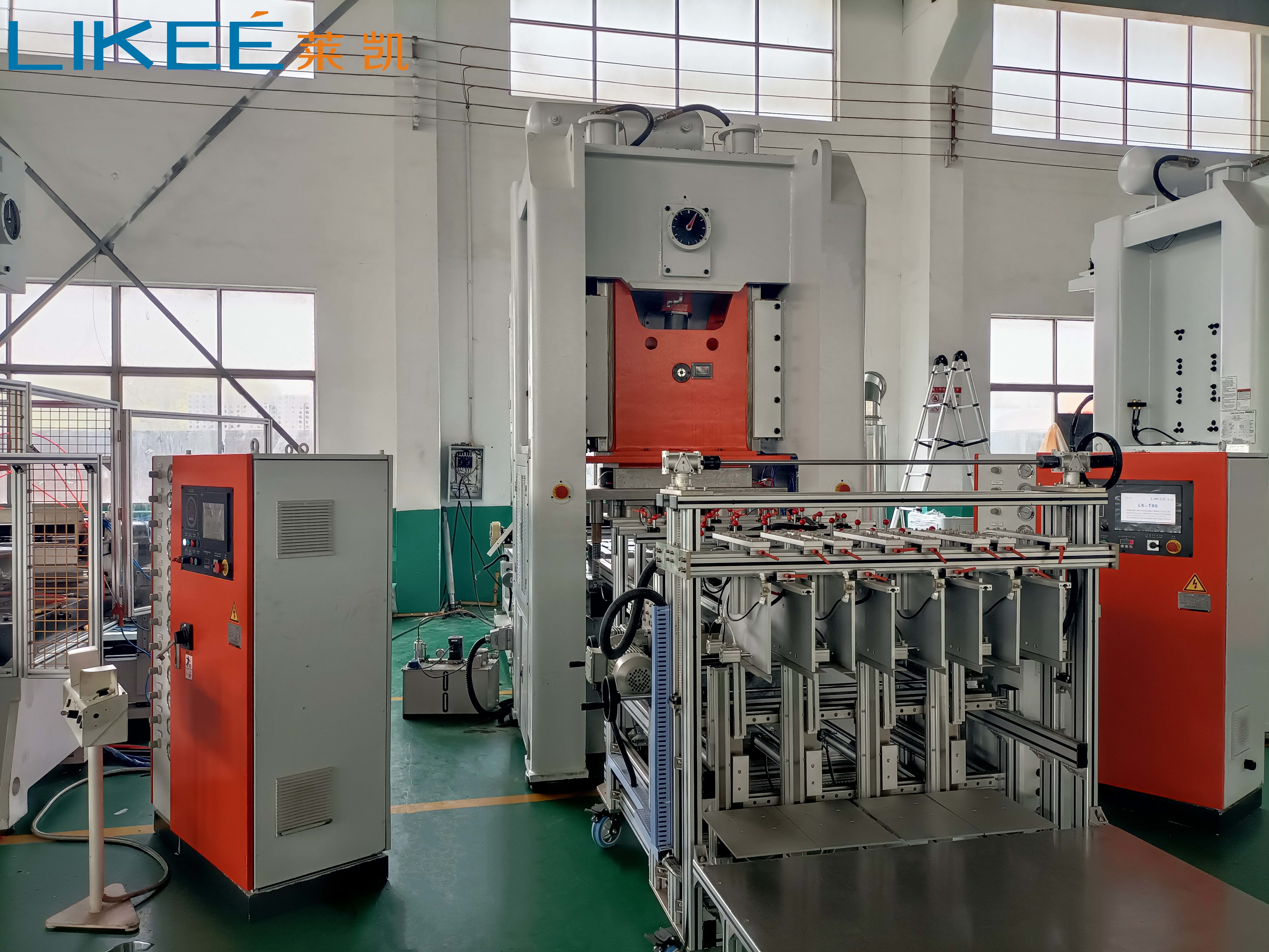 Mitsubishi Controlled 12000 Pcs/h Output Aluminium Foil Container Machine LK-T80
