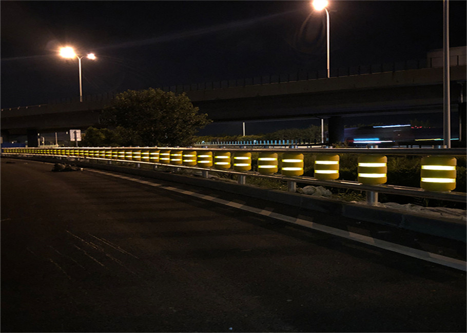 PU EVA Reflective Tape Highway Guardrail With Galvanized Highway Crash Barrier