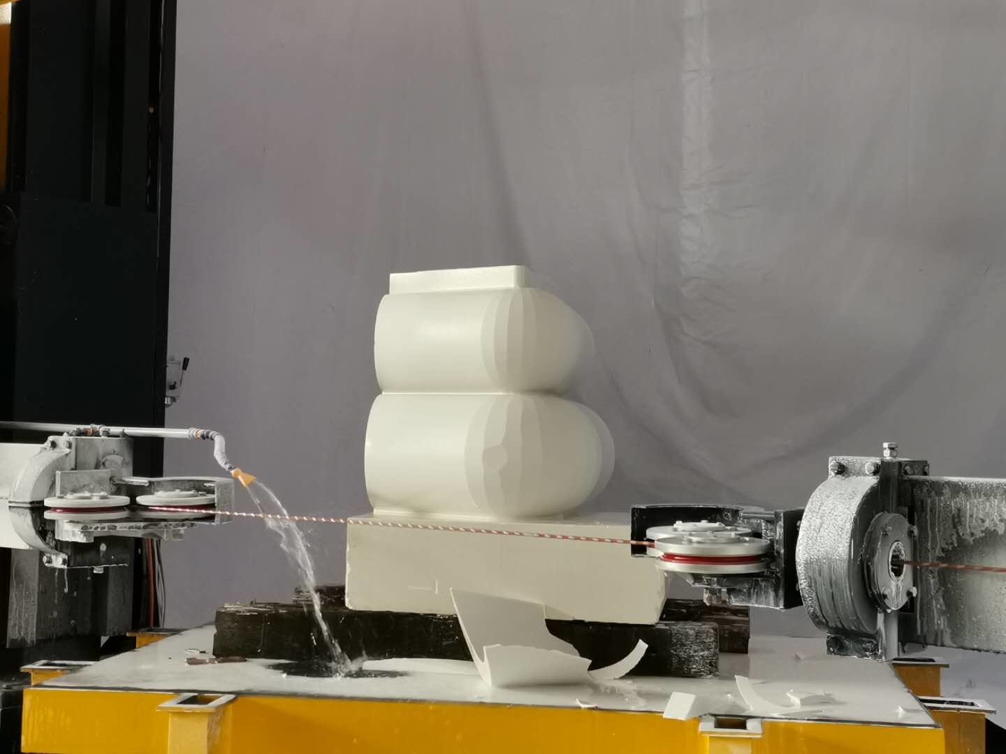 5 Axis CNC Diamond Wire Saw Machine For Granite And Marble 3D Shapes
