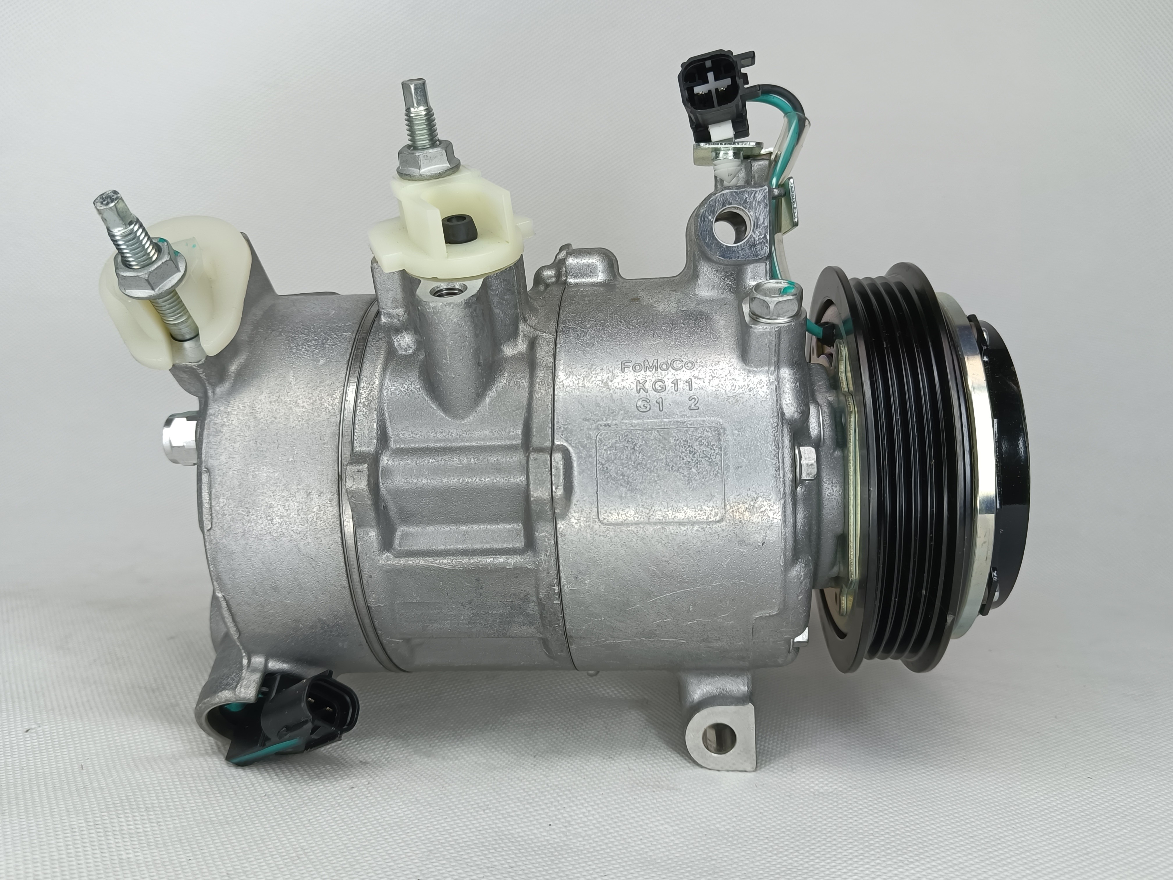 Auto Ac Conditioning Compressor For Ford mustang2.3T FR3Z19703A Compressor assembly