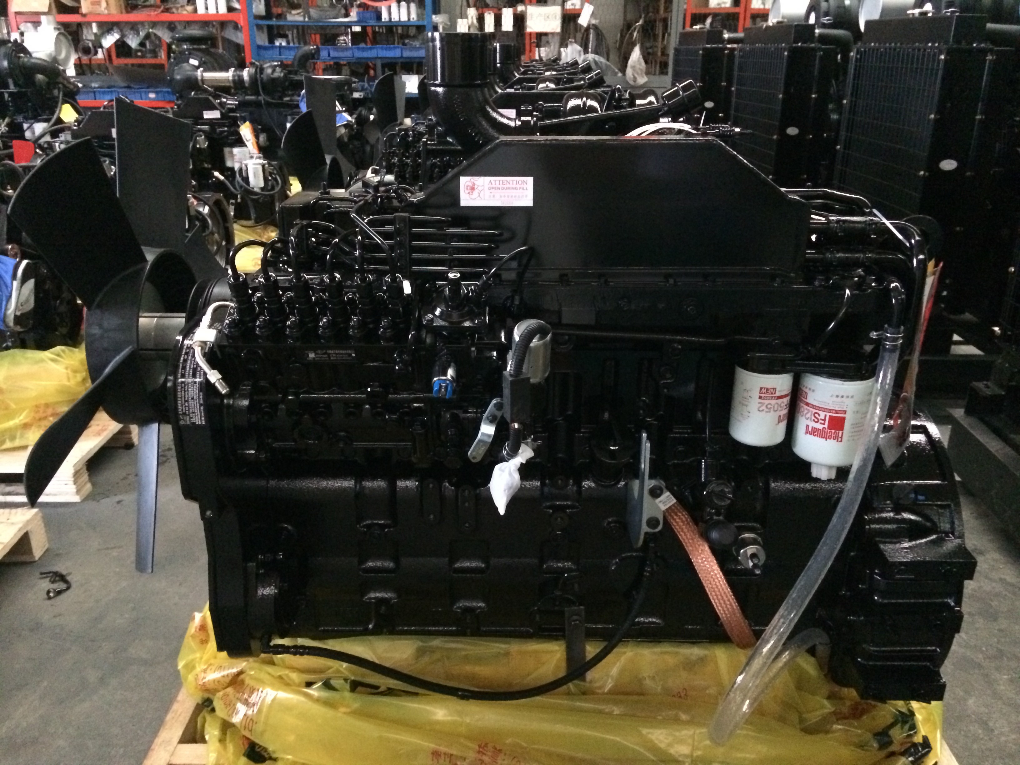 Cummins 4-Stroke Industrial Diesel Engine 6CT9.5 for Construction