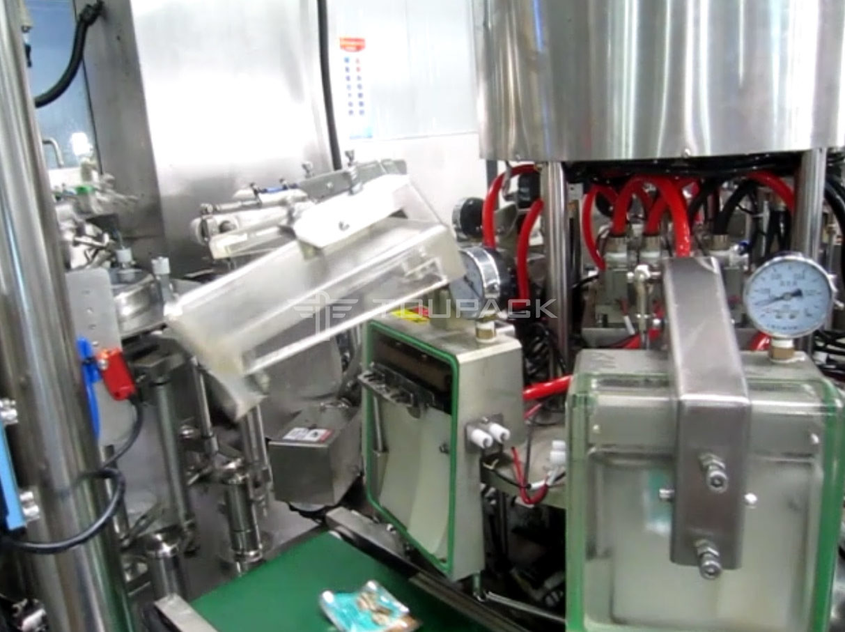 SS304 Automatic Rotary Vacuum Filling And Packing Machine Feeding Packing Equipment