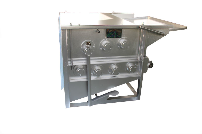 Middle Size Stainless Steel Chicken Plucker 200BPH - 500BPH Poultry Feather Plucking Machine