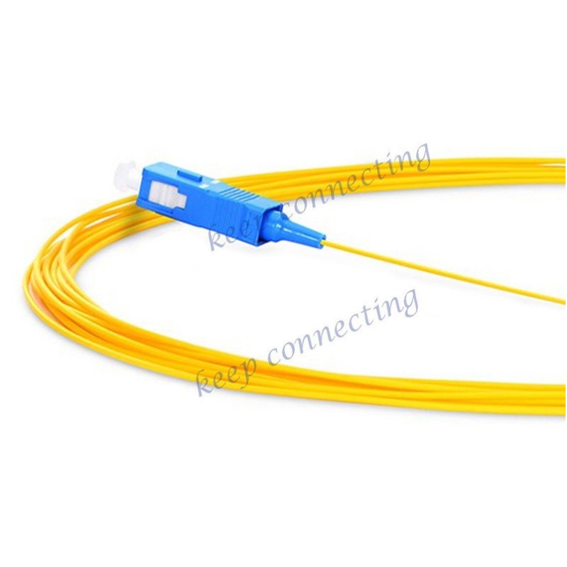 FTTH Single Mode Fiber Optic Pigtails SC UPC APC LSZH/PVC 0.9mm for Easy Installation