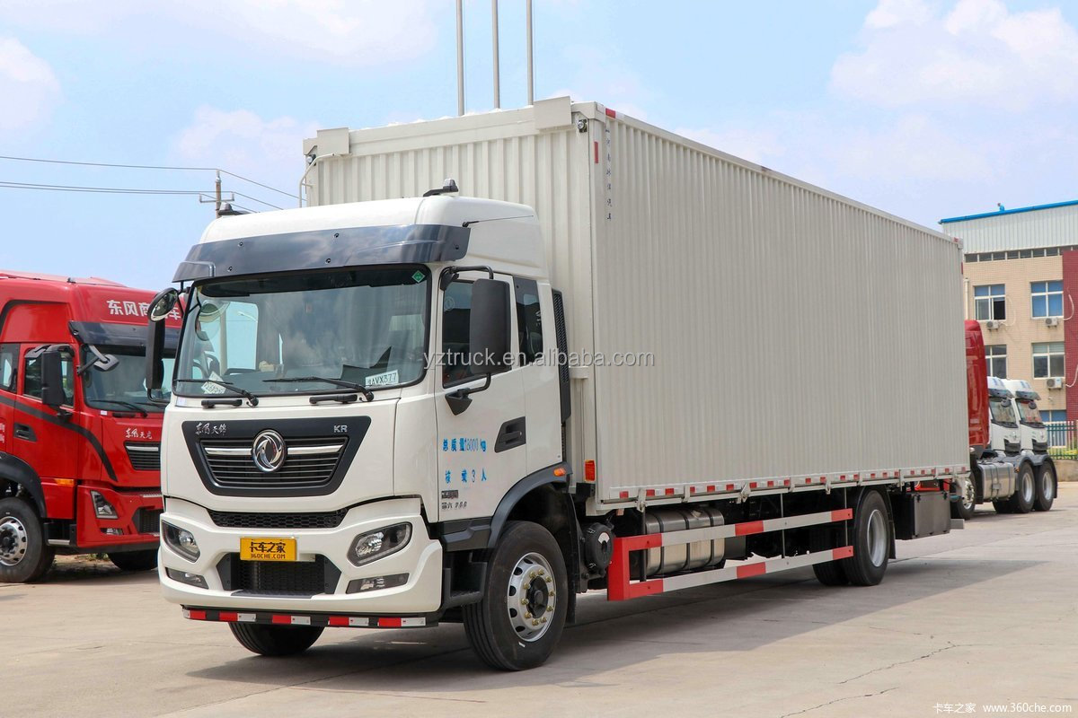 Dongfeng 260HP 4x2 Winspan Cargo Trucks With 9800X2450X2600 Cargo Tank Dimension