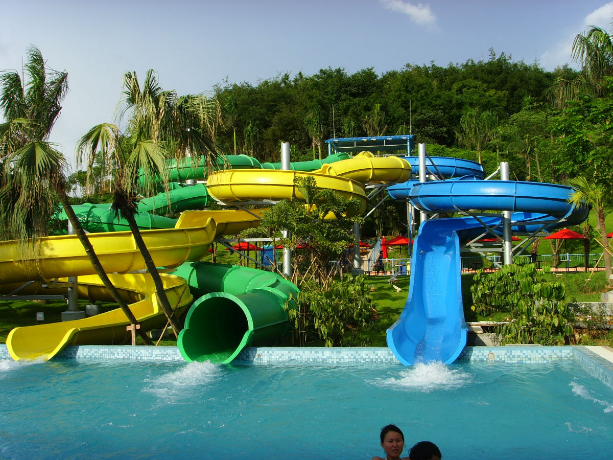 Kids Aqua Play Equipment 6mm Amusement Park Water Slide