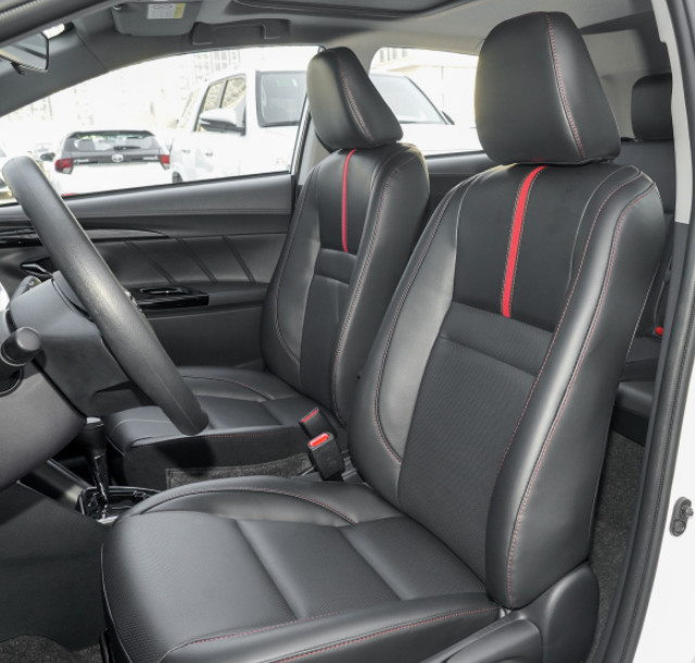 Toyota YARiS L 2022 X 1.5L CVT Zungui Version 5 Door 5 Seats Hatchback Crossover
