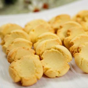 Quality Italian Cookies And Cakes 120g Hard Boiled Egg Yolk Cookies wholesale